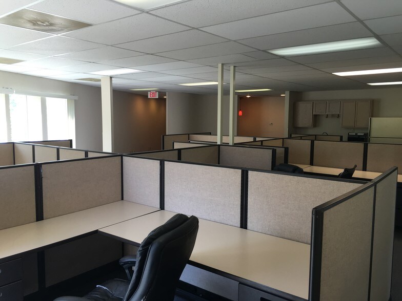 More Photos Of 600 S Holmes Ave, Saint Louis Office For Sale