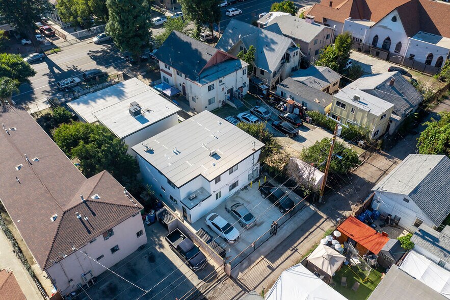 More Photos Of 1023 E 28th St, Los Angeles Apartments For Sale