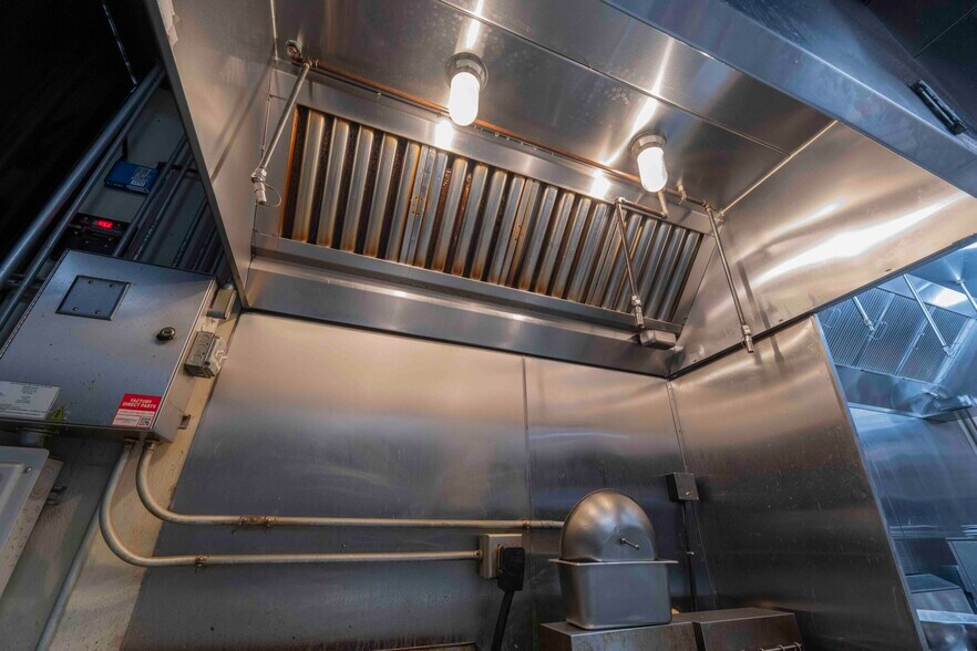 More Photos Of 1368 Ocean Shore Blvd, Ormond Beach Restaurant For Sale