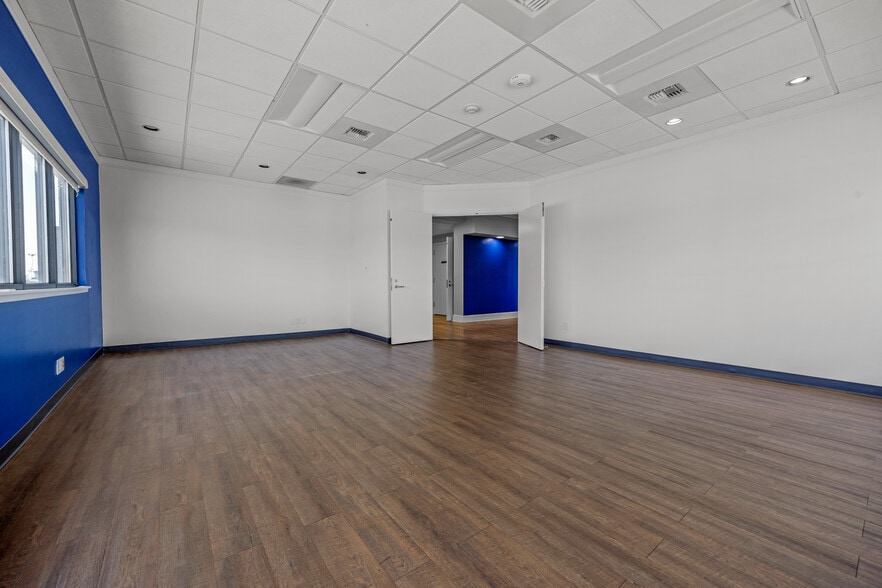 More Photos Of 3102 100th St SW, Everett Warehouse For Lease