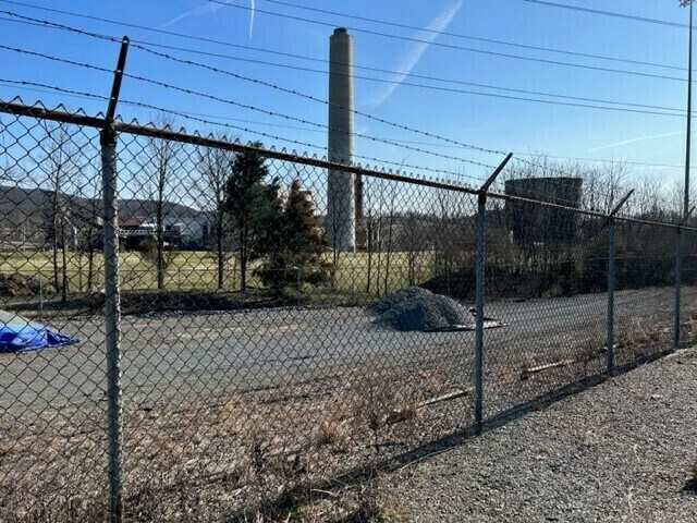 More Photos Of 296 Poplar Neck Rd, Birdsboro Industrial For Sale