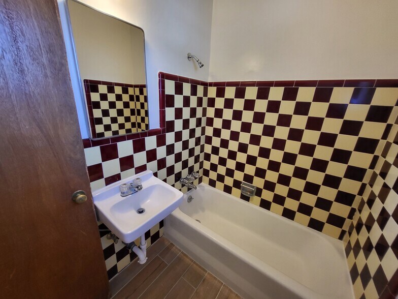 More Photos Of 1307-1311 E 9th St, Tucson Apartments For Sale