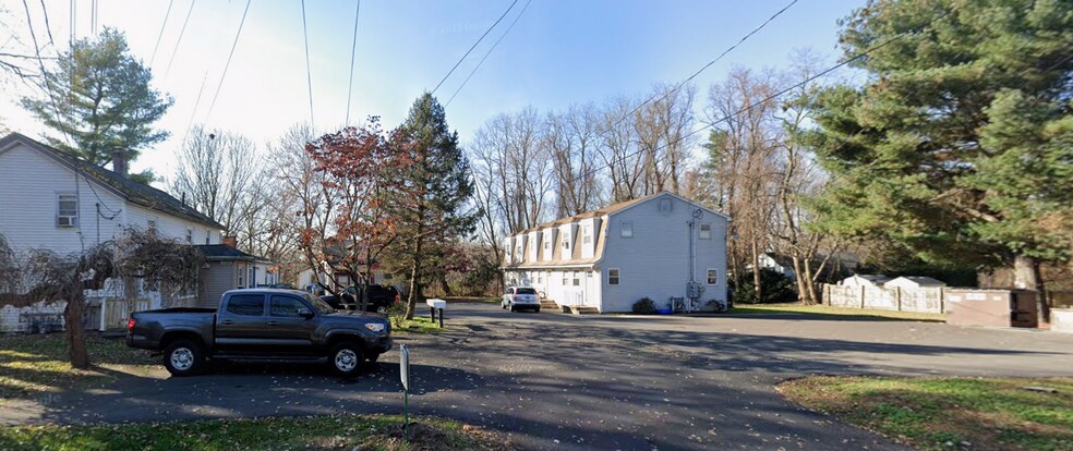 More Photos Of 331-339 Naubuc Ave, Glastonbury Apartments For Sale