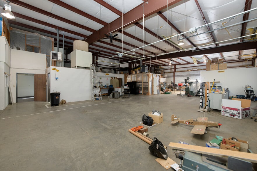 More Photos Of 2562 Silver State Pkwy, Minden Warehouse For Sale