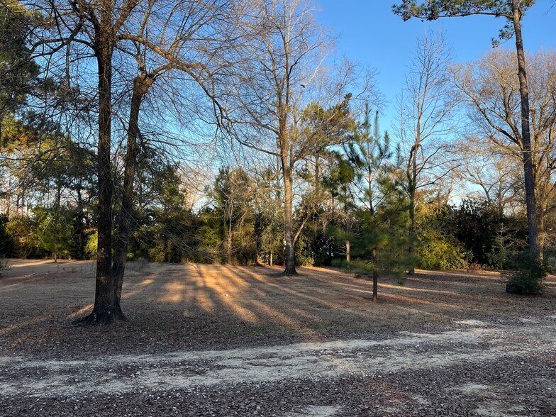 More Photos Of 3174 Westwood Dr, Marianna Trailer Camper Park For Sale