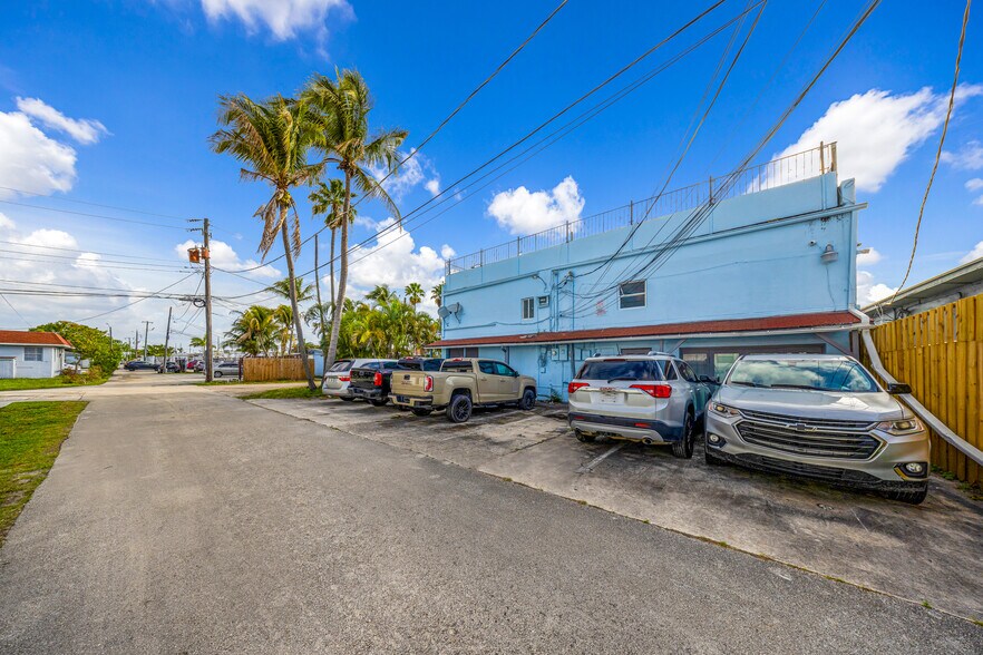 More Photos Of 1610 N Dixie Hwy, Hollywood Apartments For Sale