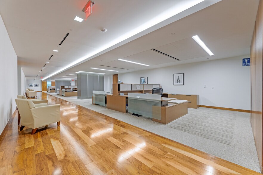 More Photos Of 17021 Aldine Westfield Rd, Houston Office For Sale