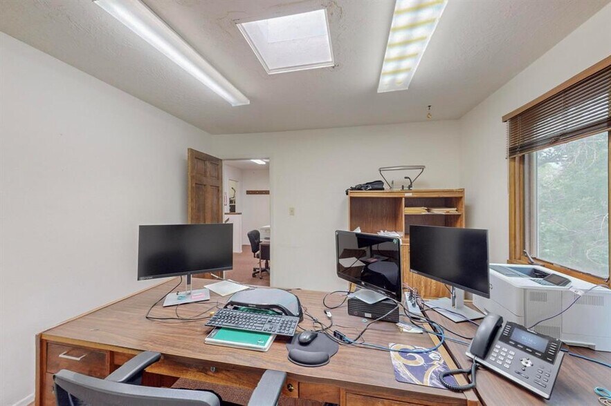 More Photos Of 1482 S Saint Francis Dr, Santa Fe Office For Sale