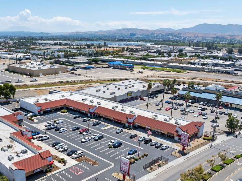 More Photos Of 965 S E St, San Bernardino Freestanding For Lease