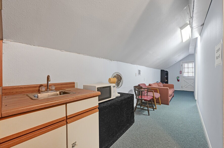 More Photos Of 17934 Kuykendahl Rd, Spring Storefront For Sale