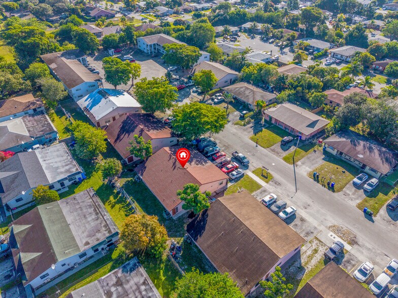 More Photos Of 1471 NW 22nd St, Fort Lauderdale Multifamily For Sale