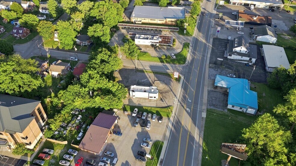 More Photos Of 541 W Dixie Ave, Elizabethtown Freestanding For Sale