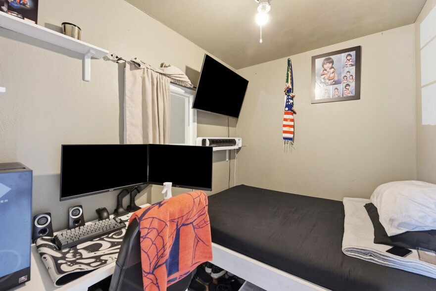 More Photos Of 3050-3058 Davis St, Oakland Apartments For Sale