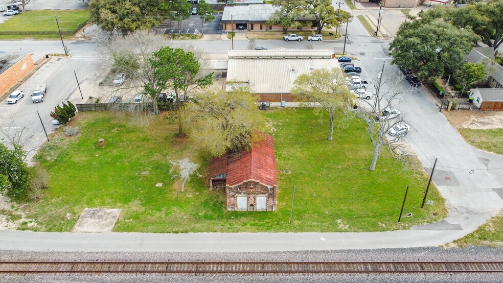 More Photos Of 603 Calhoun St, Richmond Office Residential For Sale