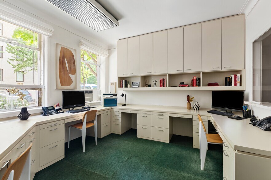 More Photos Of 870 5th Ave, New York Apartments For Sale