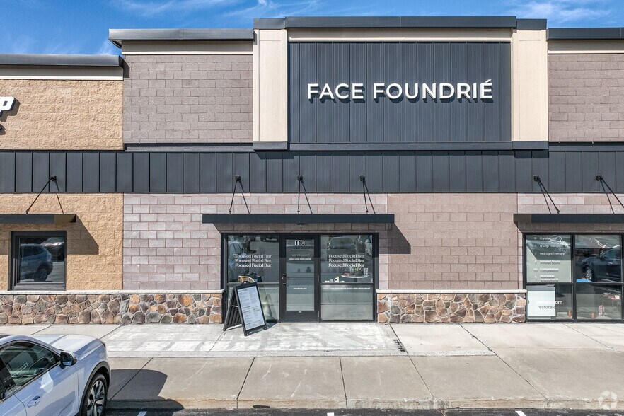 More Photos Of 15662 Pilot Knob Rd, Apple Valley Restaurant For Lease