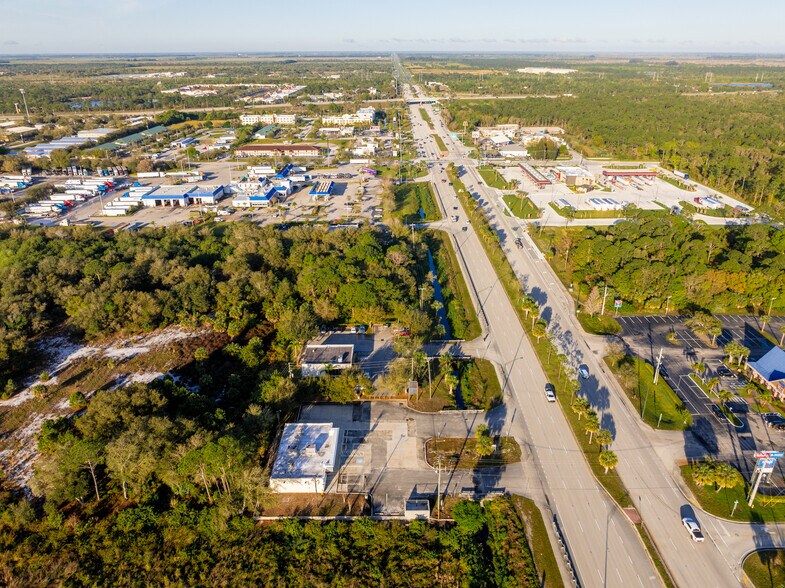 More Photos Of 8801 20th St, Vero Beach Convenience Store For Lease