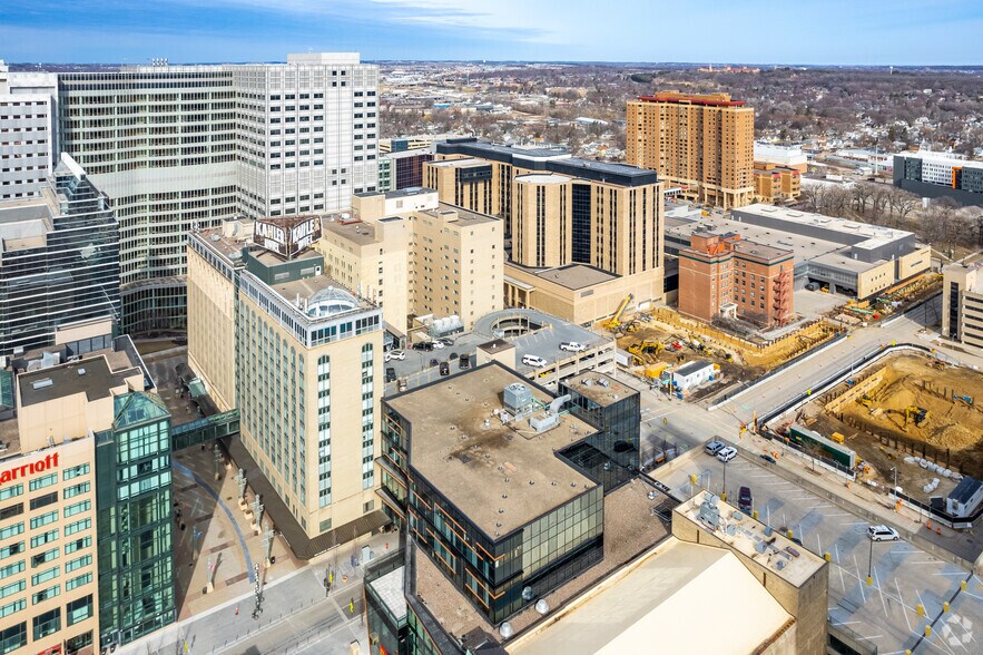 More Photos Of 20 SW Second Ave, Rochester Hotel For Lease