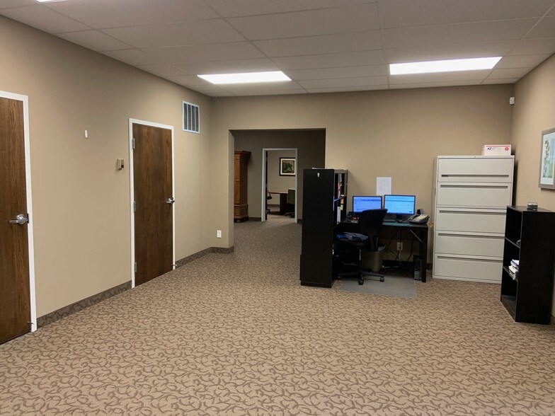 More Photos Of 5923 Broadview Rd, Parma Freestanding For Sale