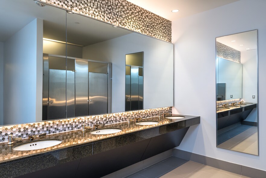 More Photos Of 601 New Jersey Ave NW, Washington Office For Lease