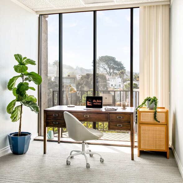 More Photos Of 7855 Ivanhoe Ave, La Jolla Office For Lease