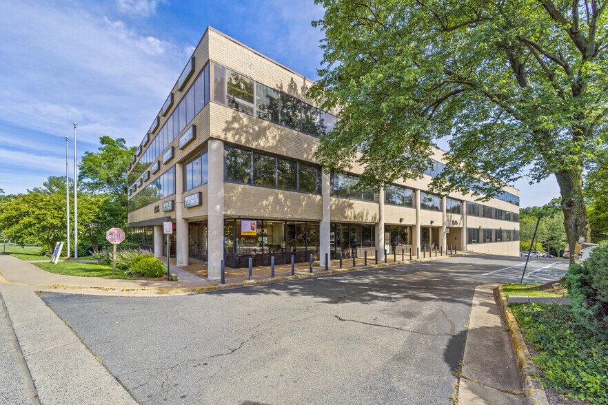 More Photos Of 7535 Little River Tpke, Annandale Office Residential For Sale