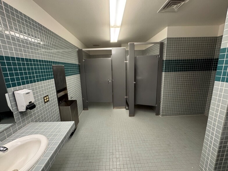 More Photos Of 18800 Murphy Rd, Ripon Police Fire Station For Lease