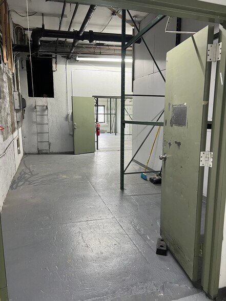 More Photos Of 1 W Forest Ave, Englewood Flex For Sale