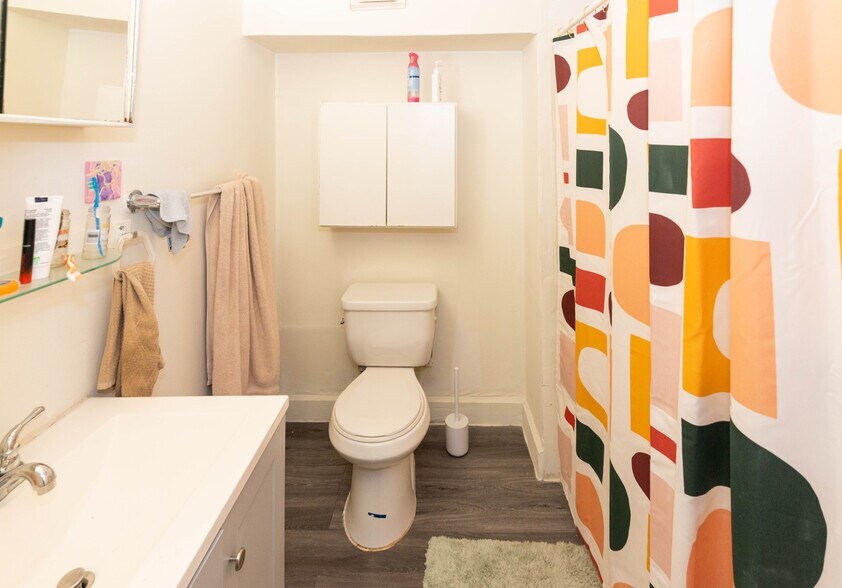 More Photos Of 46 W Biddle St, Baltimore Apartments For Sale