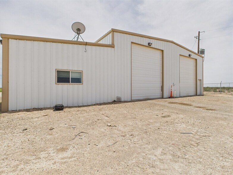 More Photos Of TBD County Road 160, Barstow Warehouse For Sale