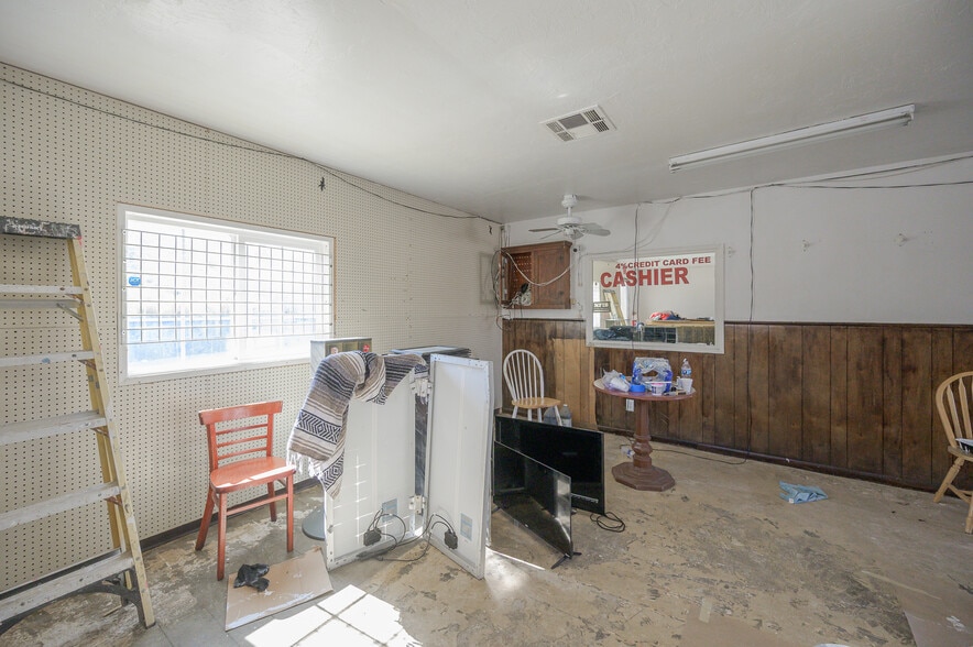 More Photos Of 1770 Highway 95, Bullhead City Specialty For Sale