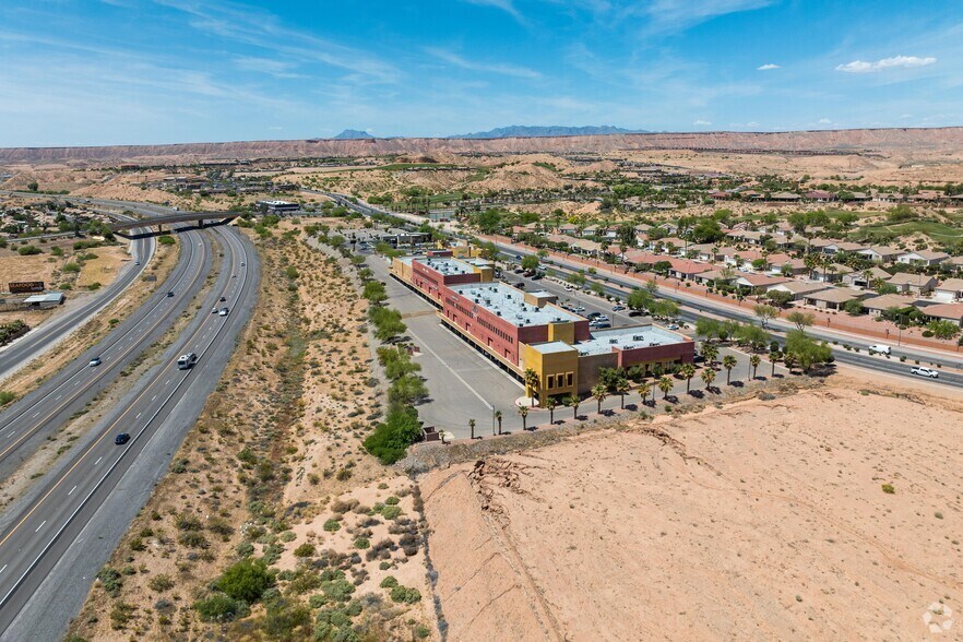 More Photos Of 550-570 W Pioneer Blvd, Mesquite Unknown For Lease