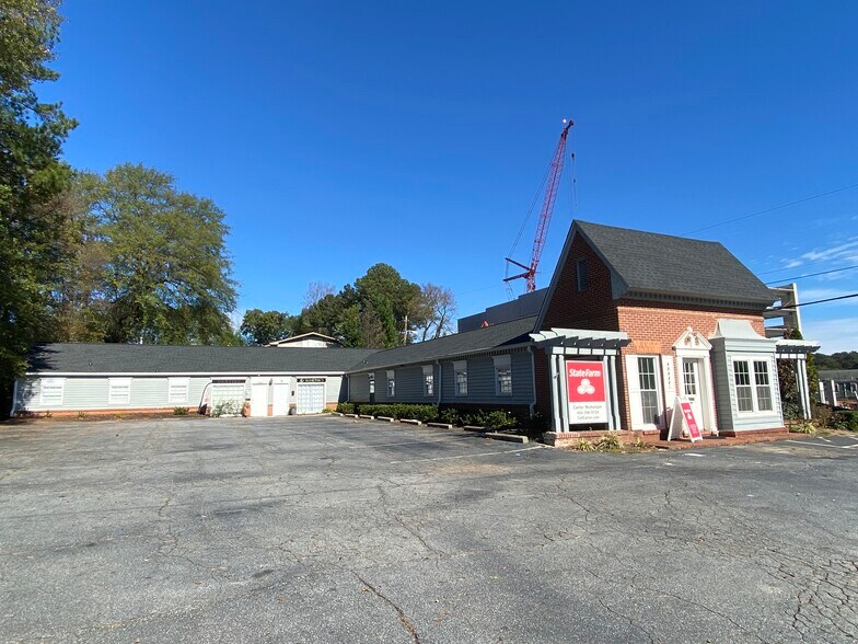 More Photos Of 3040 Briarcliff Rd, Atlanta Office For Sale
