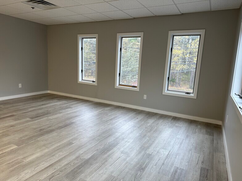 More Photos Of 45 Pond St, Norwell Office For Lease