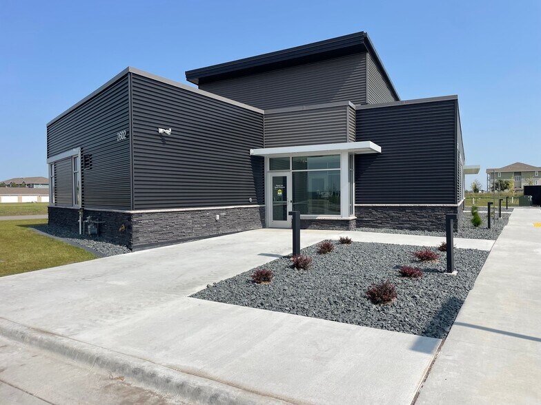 More Photos Of 2602 34th S st, Moorhead Office For Lease
