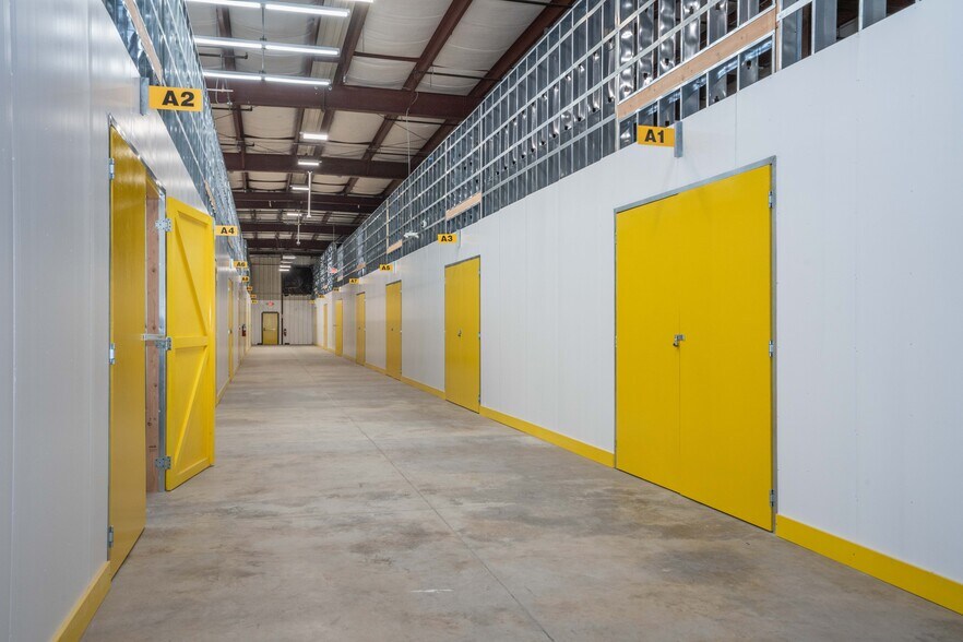 More Photos Of 299 Industrial Ln, Torrington Distribution For Lease