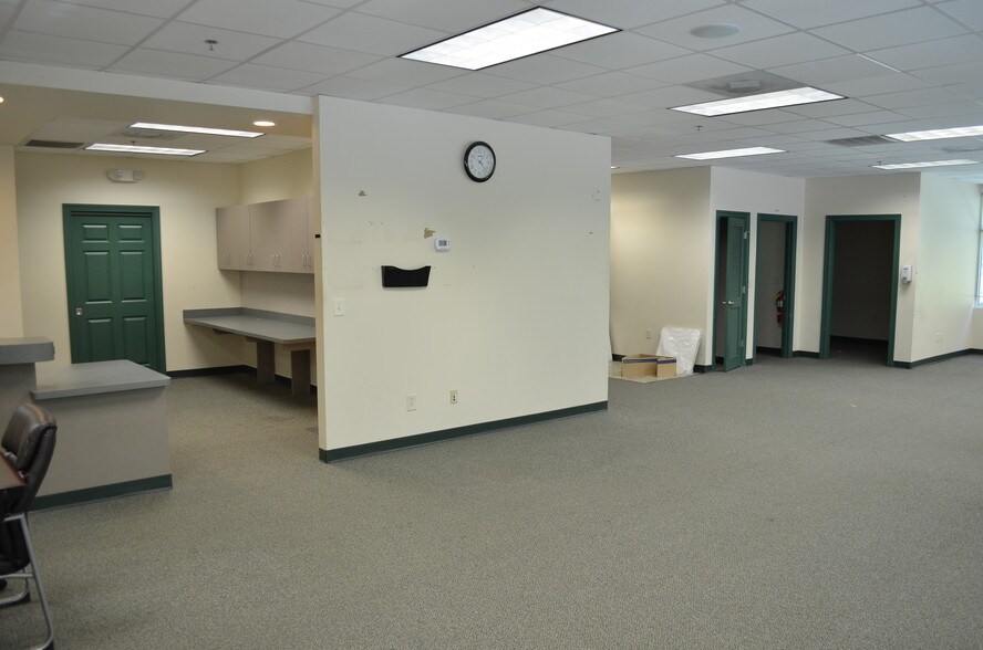 More Photos Of 10 William Pope Dr, Bluffton Medical For Lease
