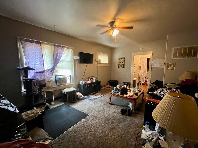 More Photos Of 2502 Pine Ave, Mattoon Apartments For Sale