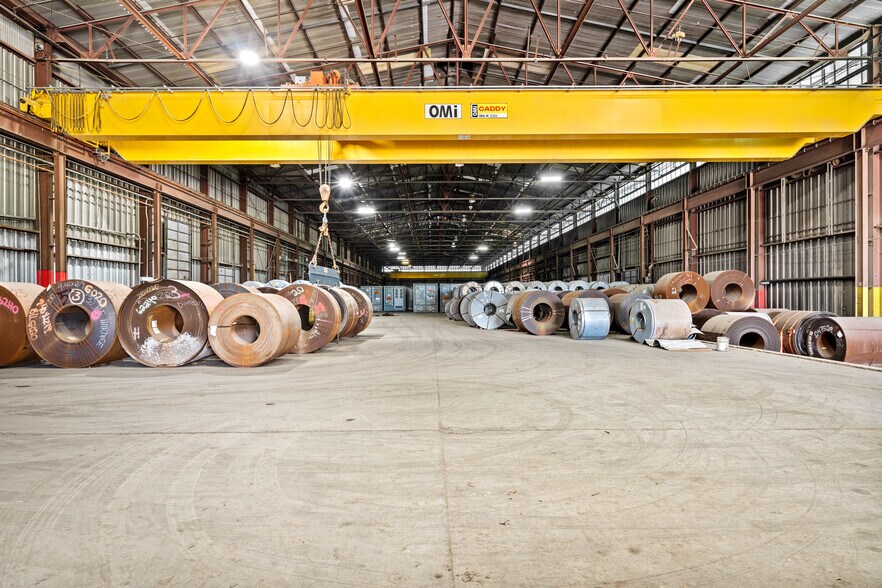 More Photos Of 601 McFarland St, Houston Warehouse For Lease