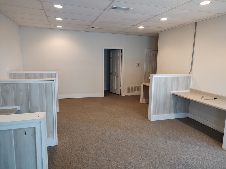 More Photos Of 1325 Shannon Rd E, Sulphur Springs Medical For Lease