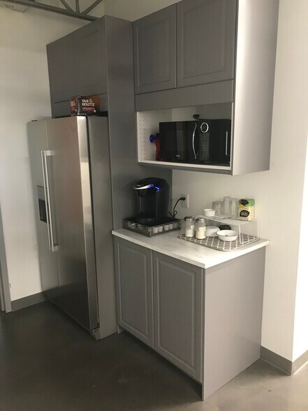 More Photos Of 4503 Morris Rd NW, Edmonton Service For Sale