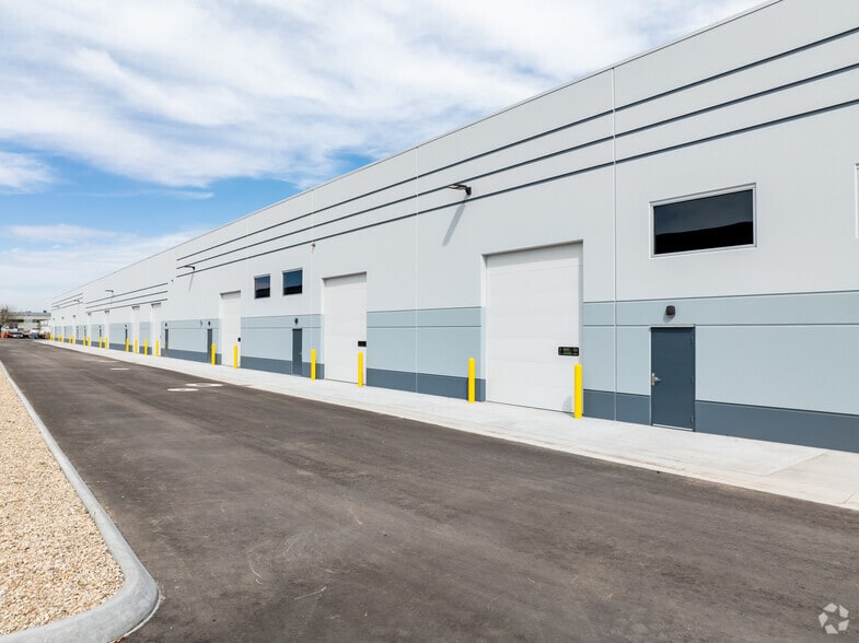 More Photos Of 12347 W Executive Dr, Boise Warehouse For Lease