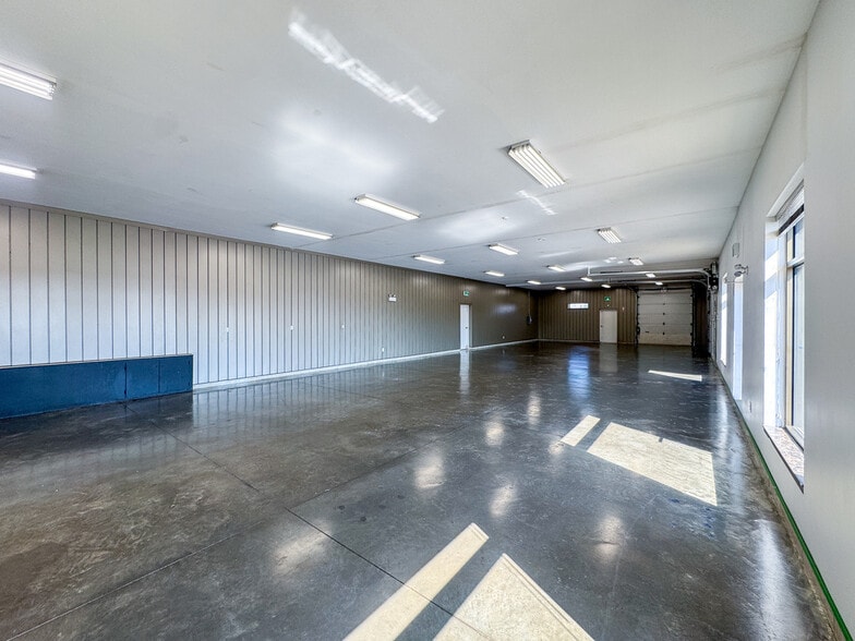 More Photos Of 9 Zack Rd, Berry Mills Industrial For Lease