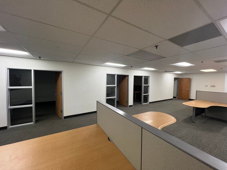 More Photos Of 12840 Bradley Ave, Sylmar Warehouse For Lease