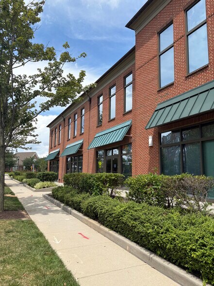 More Photos Of 7625 Maple Lawn Blvd, Fulton Medical For Lease