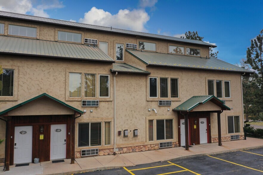 More Photos Of 777 E Highway 24, Woodland Park Hotel For Sale