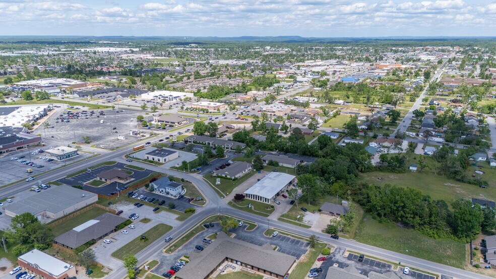 More Photos Of 201 S 20th St, Rogers Loft Creative Space For Lease