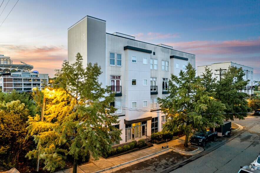 Primary Photo Of 926 Westmere Ave, Charlotte Loft Creative Space For Sale