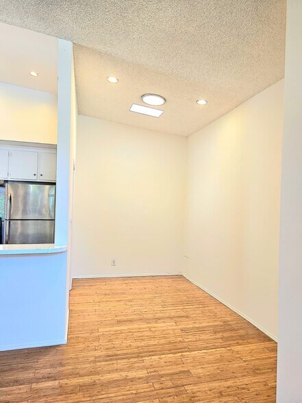 More Photos Of 4208 Russell Ave, Los Angeles Apartments For Sale