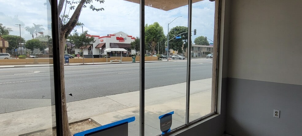 More Photos Of 6184 Atlantic Ave, Long Beach Storefront For Sale
